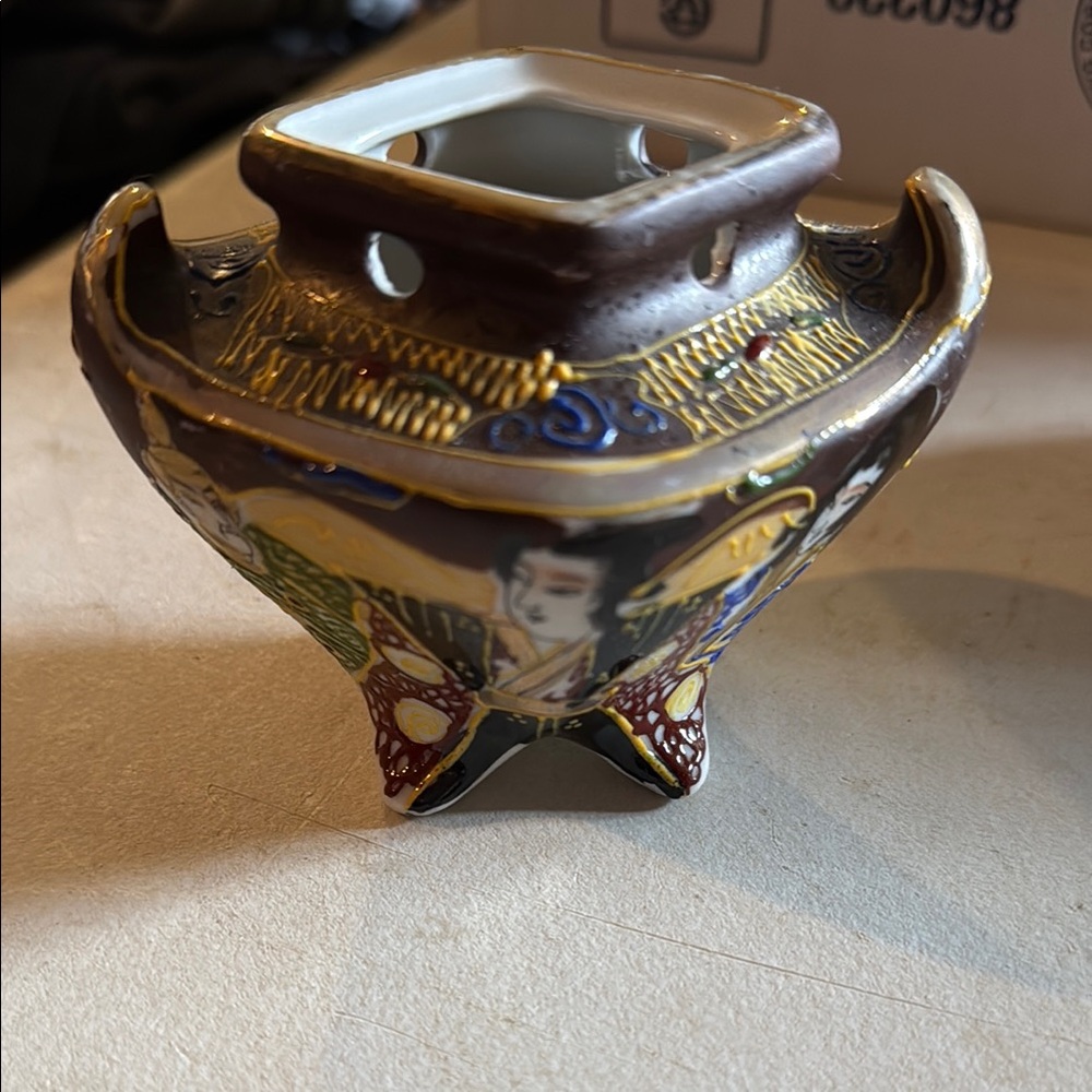 Decorative Japanese Ceramic vintage collectiblee